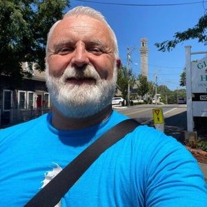 Meet your Posher, Leonard